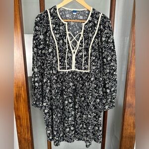 Old Navy Long Sleeve Lace Up Dress Size Large Black Floral Peasant Boho Prairie